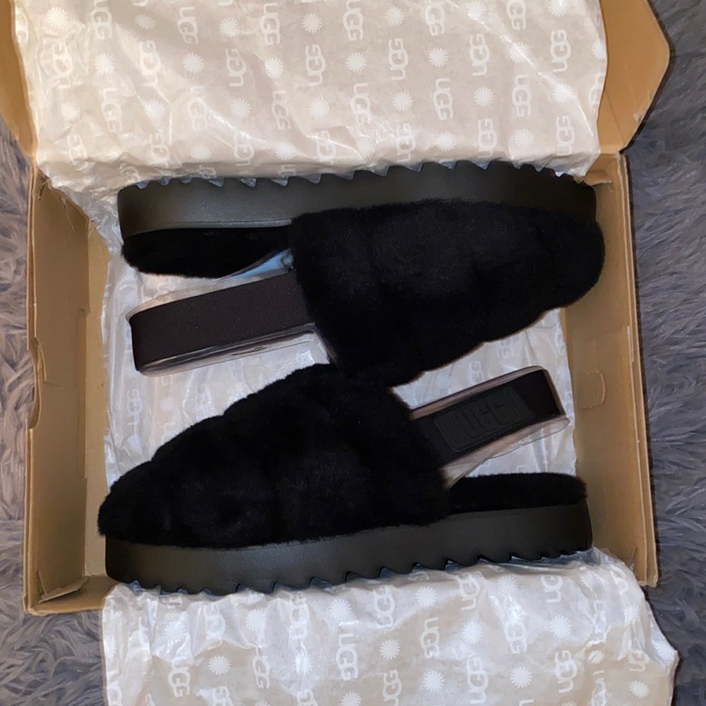 UGG Super Fluff Slippers NIB